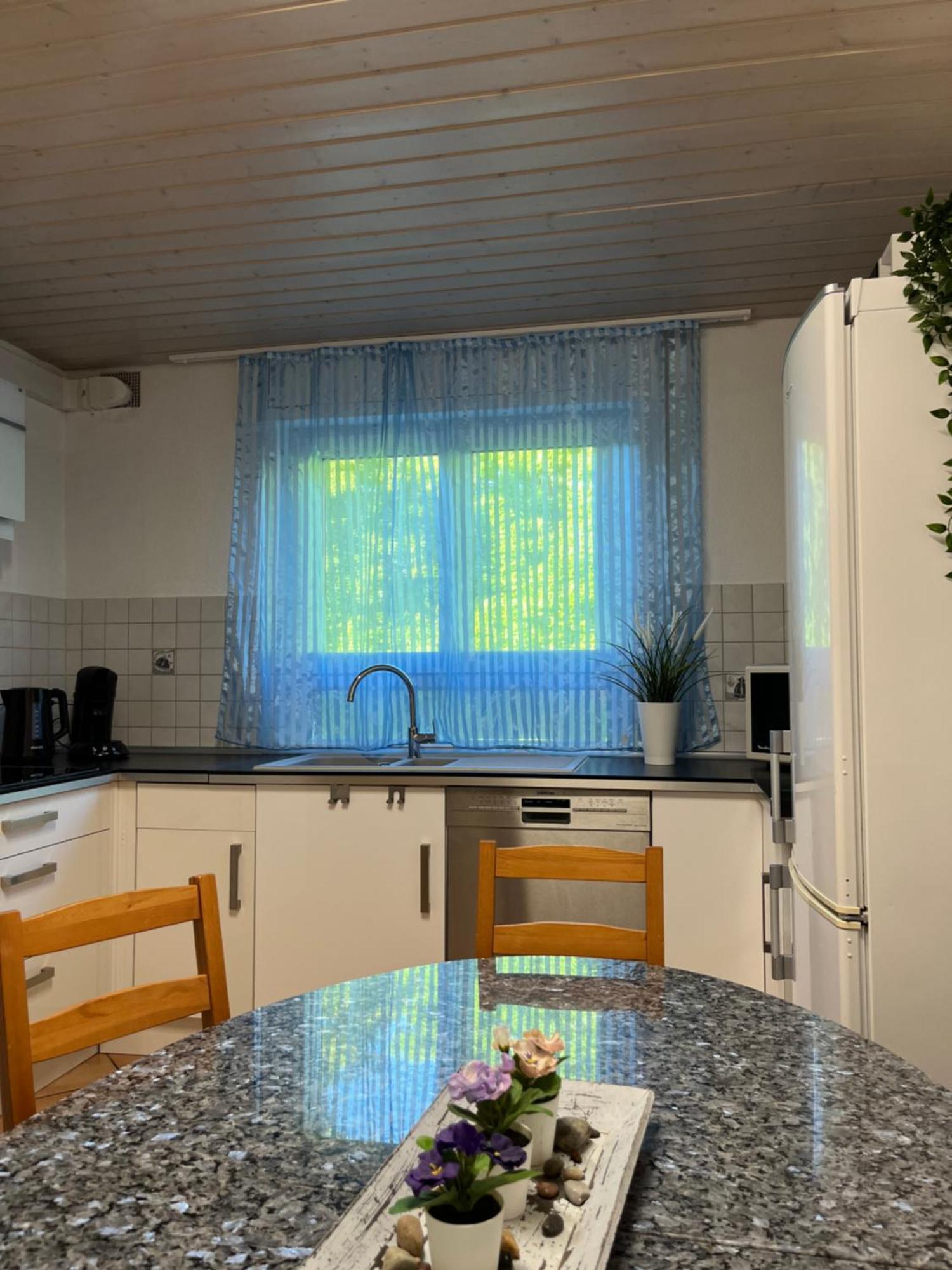 Familienfreundliches Ferienhaus Amara Mit Garten Und Terrasse - Friedrichshafen Am Bodensee Exteriör bild